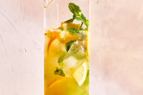 Orange-mint margarita