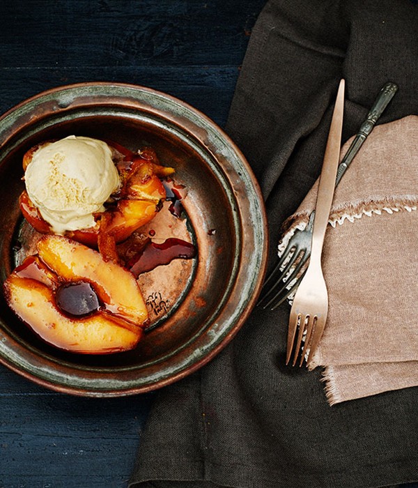 Orange muscat roast quince with macadamia ice cream