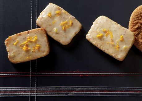 Orange-pecan squares