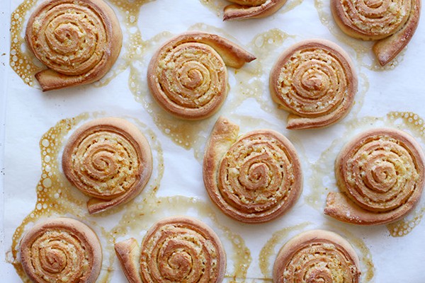 Orange pinwheel pastries (Arancini di carnevale)