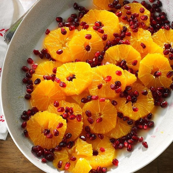Orange pomegranate salad with honey