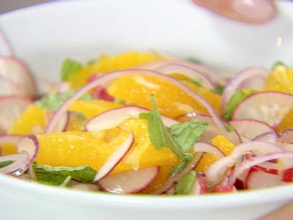 Orange, radish, and mint salad