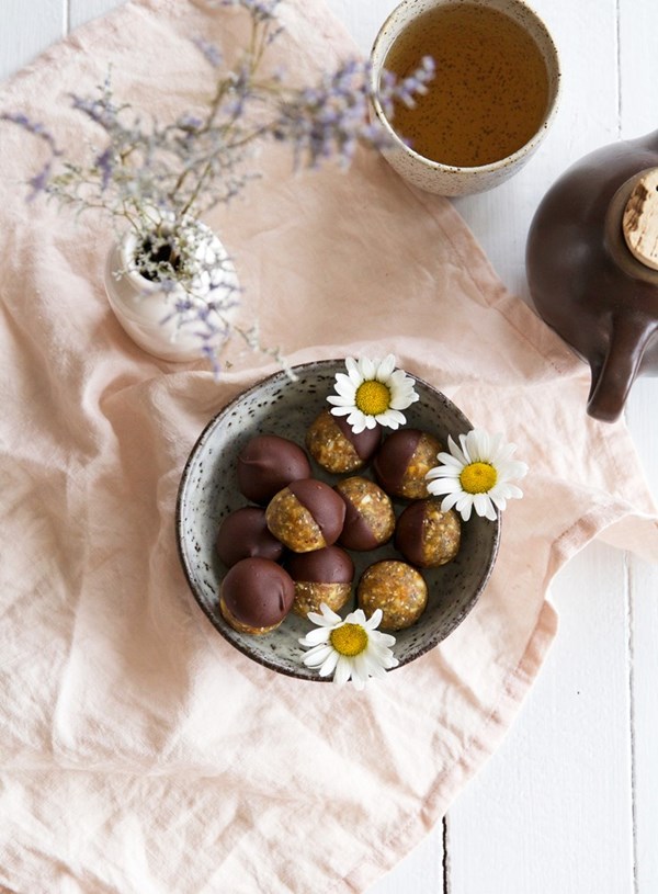 Orange, tahini and vanilla truffles