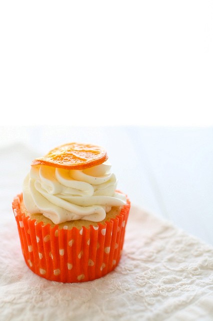 Orange vanilla bean cupcakes