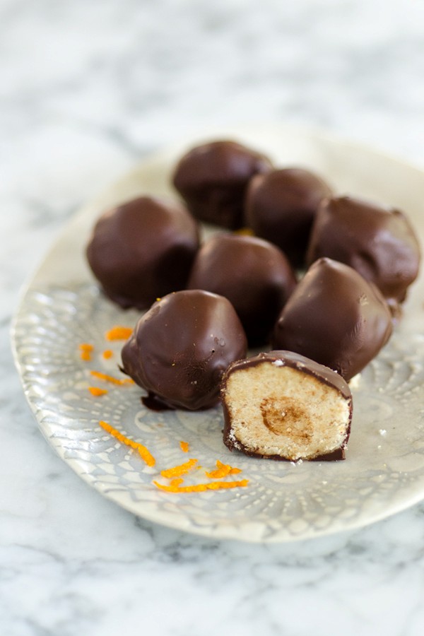 Orange-walnut truffle bites