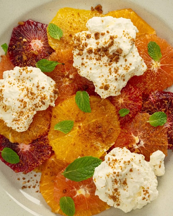 Oranges and cream platter