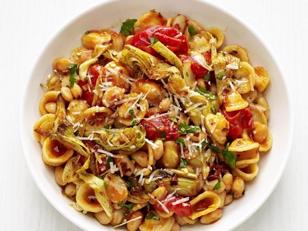 Orecchiette with artichokes 