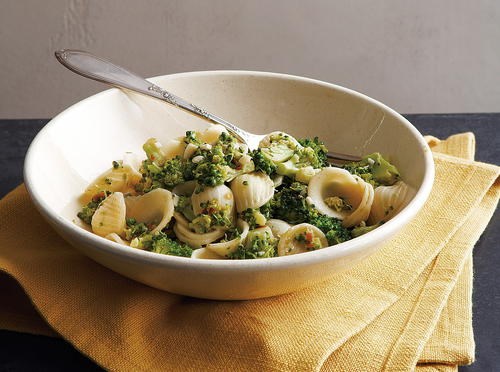 Orecchiette with broccoli (Orecchiette ai broccoli)