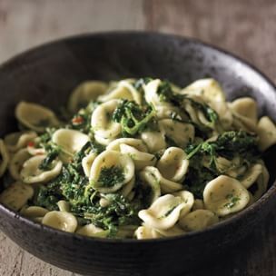 Orecchiette with butter-braised nettles (Orecchiette con le ortiche)