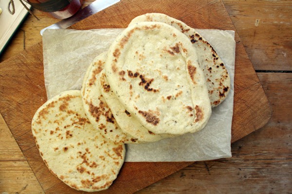 Oregano and mint pita bread