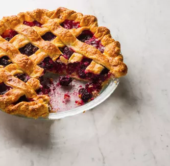 Oregon blackberry pie