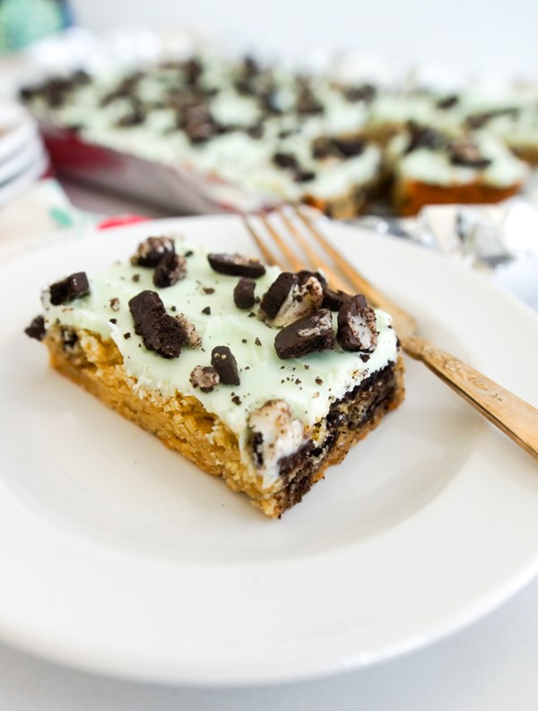Oreo shamrock Mcflurry®-inspired cookie bars