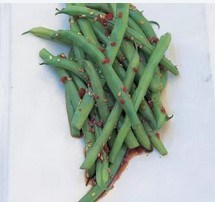 Oriental green beans with red chillies and toasted sesame seeds