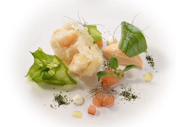 Orkney scallop, salmon belly, sea vegetables