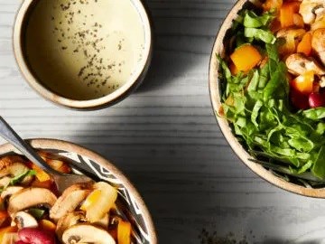 Orzo bowl with kidney beans and sautéed veggies 