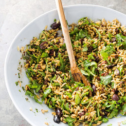 Orzo salad with arugula and sun-dried tomatoes