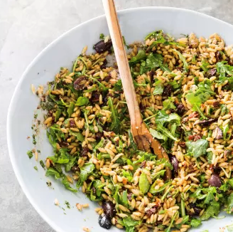 Orzo salad with arugula and sun-dried tomatoes