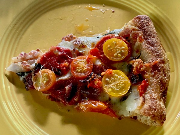 Our twist for the perfect BLT pizza