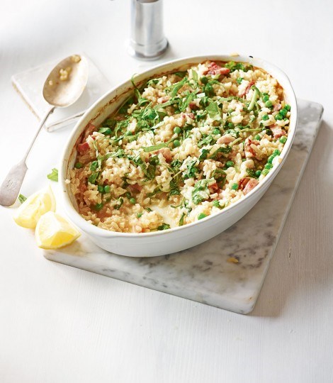 Oven-baked bacon, pea and watercress risotto