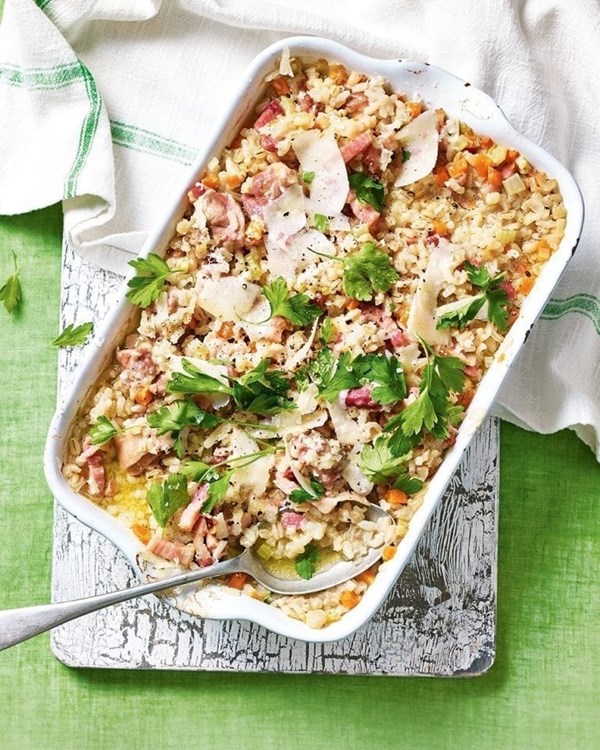 Oven-baked chicken, bacon & barley risotto