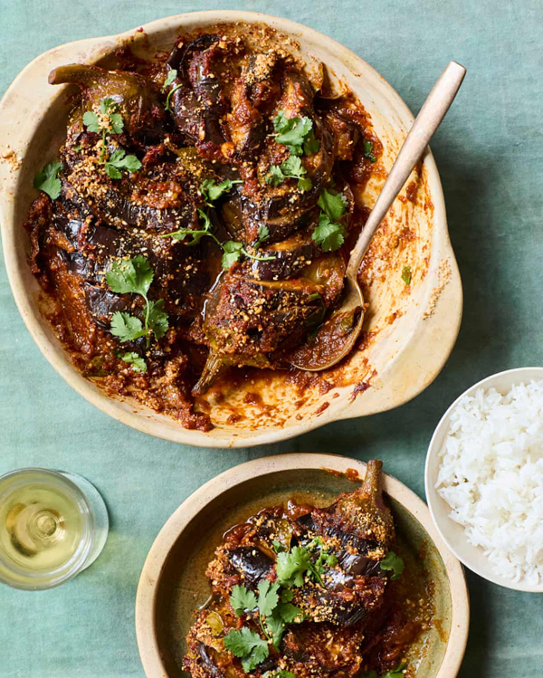 Oven-baked Hasselback aubergine curry with peanut crust
