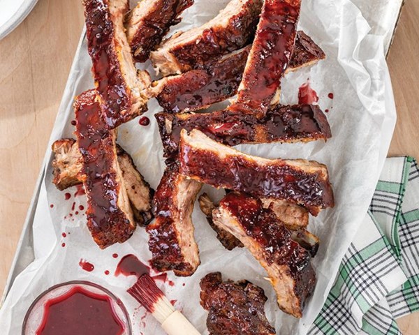 Oven-baked jam-glazed ribs