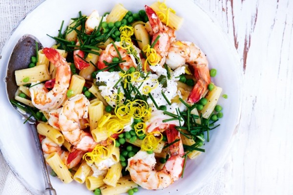 Oven-baked prawn rigatoni