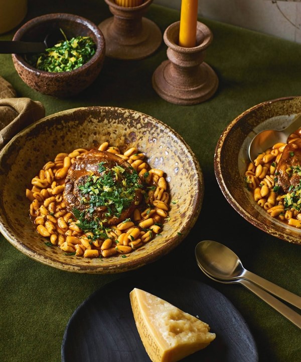 Oven-braised lamb neck with pastina 