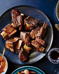 Oven-braised short ribs with pasilla-tomato mole
