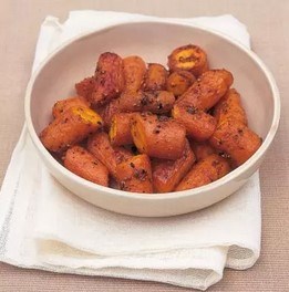 Oven-roasted carrots with garlic and coriander