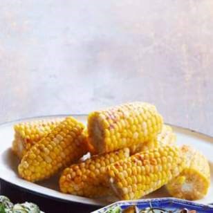 Oven-roasted corn with smoked paprika butter