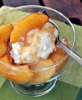 Oven-roasted maple apples