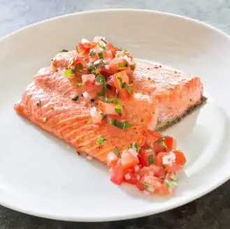 Oven-roasted salmon with fresh tomato relish