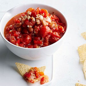 Oven-roasted tomato and red pepper salsa