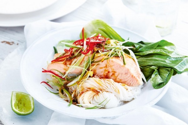 Oven-steamed soy salmon