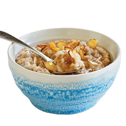 Overnight honey-almond multigrain cereal