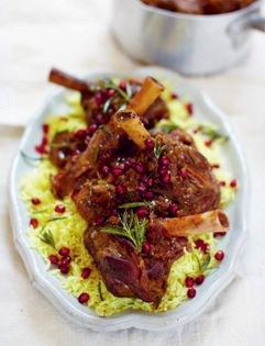 Overnight lamb shanks with figs and honey