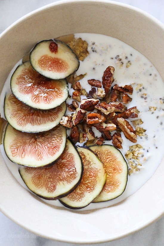 Overnight oats with figs and honey