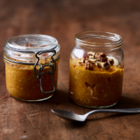 Overnight oats with squash, pecans and honey