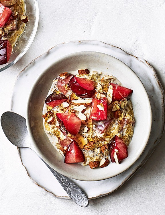 Overnight plum and almond oats