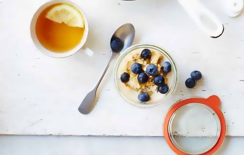Overnight vanilla apple oats