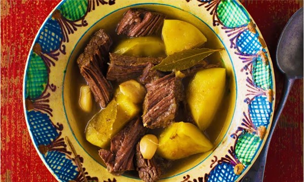 Ox cheeks with quince & bay leaf