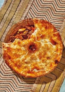 Ox tongue pie in mushroom sauce (Pastel de lengua)