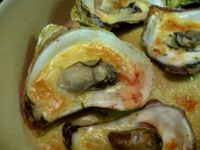 Oysters au gratin Roquefort