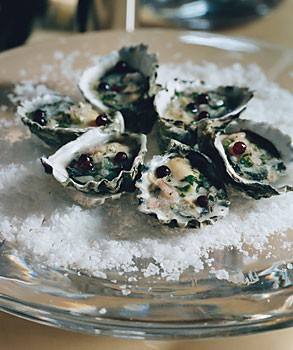 Oysters with Champagne-vinegar mignonette