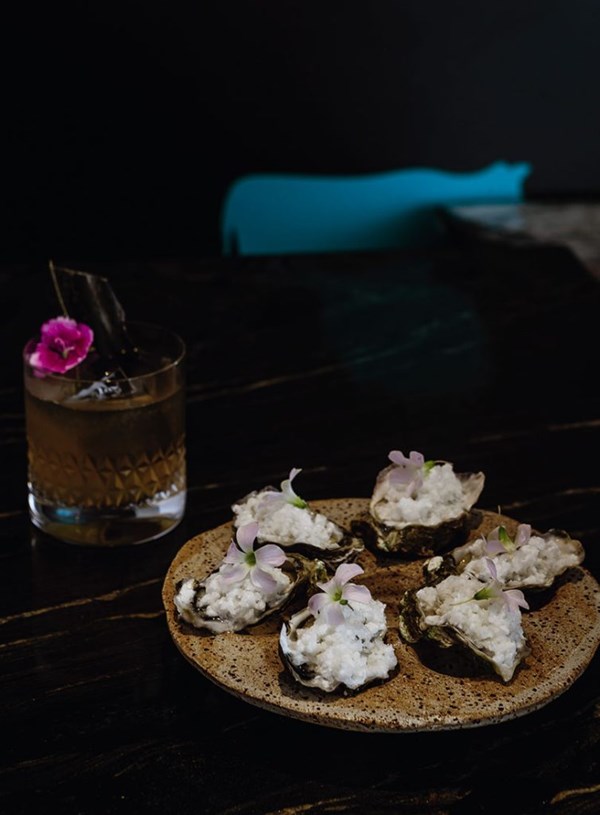 Oysters with coconut granita