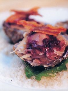 Oysters with sauerkraut and red wine