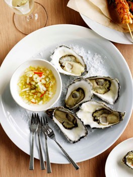 Oysters with spicy fennel