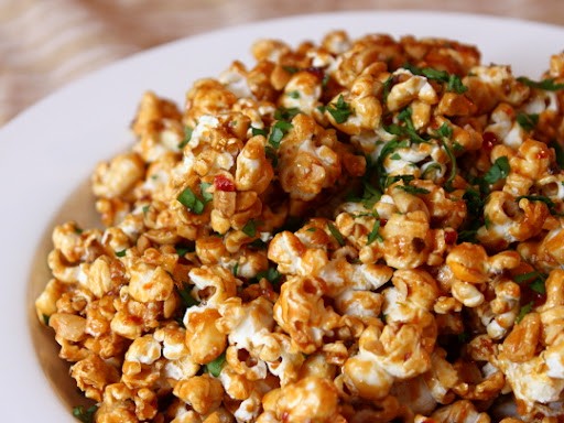 “Pad Thai” popcorn 
