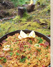 Paella with chorizo 